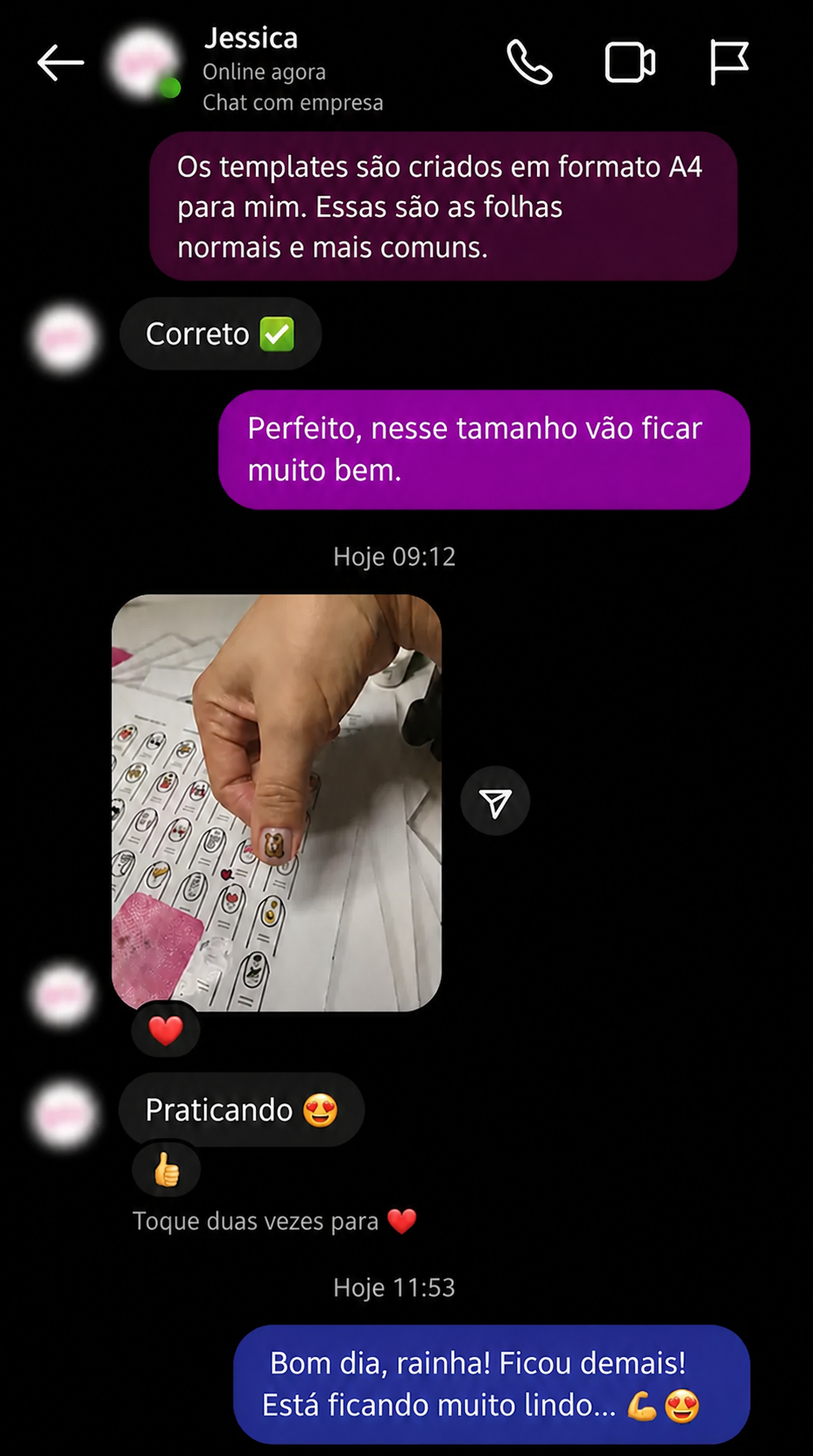 Depoimento de cliente 3 com avatar desfocado